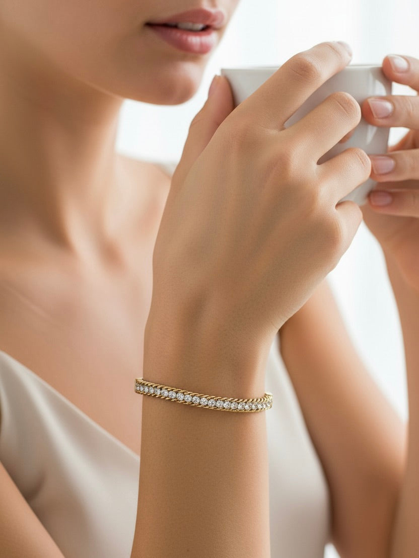 WRIST TAKER Bracelet