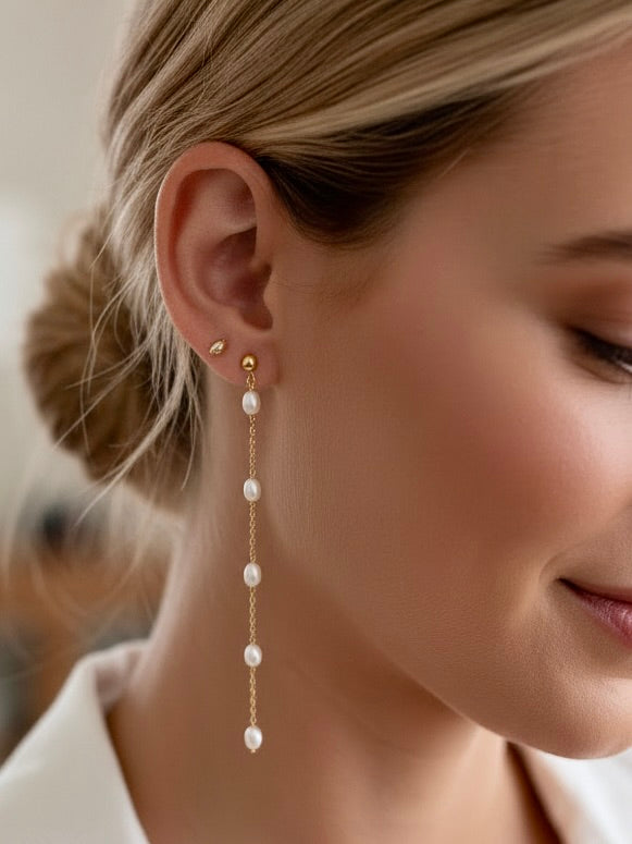 AURA Pearl Earrings