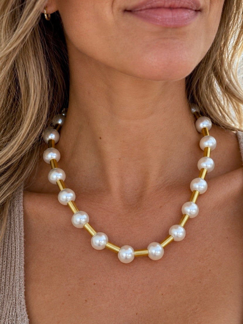 BOMBSHELL Necklace