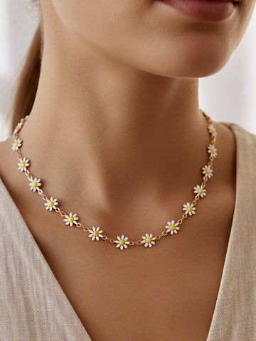 DITZY Daisy Necklace