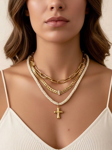 GRACE BOUND Necklace